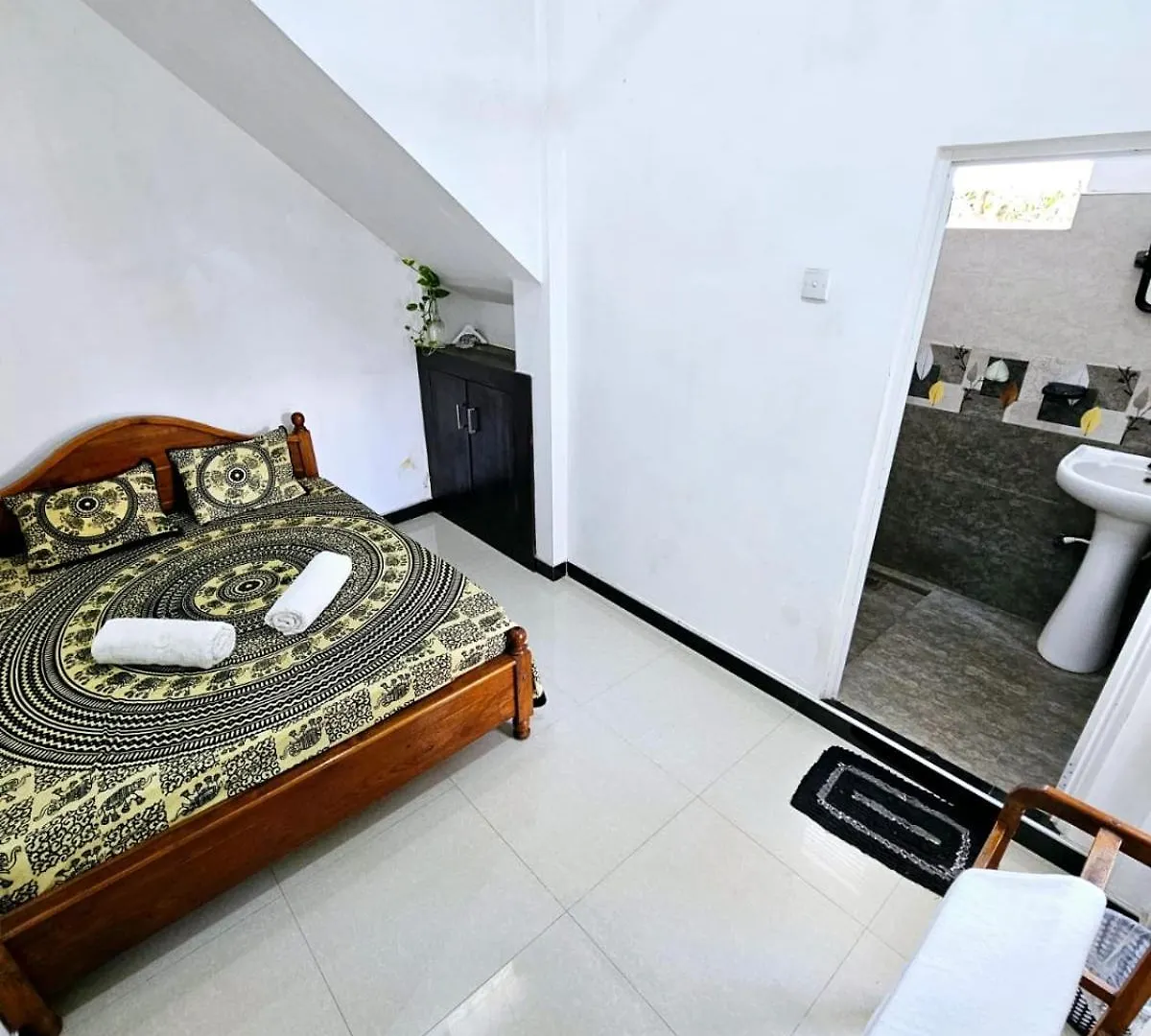 Guest house Aloevera Villa Negombo Sri Lanka